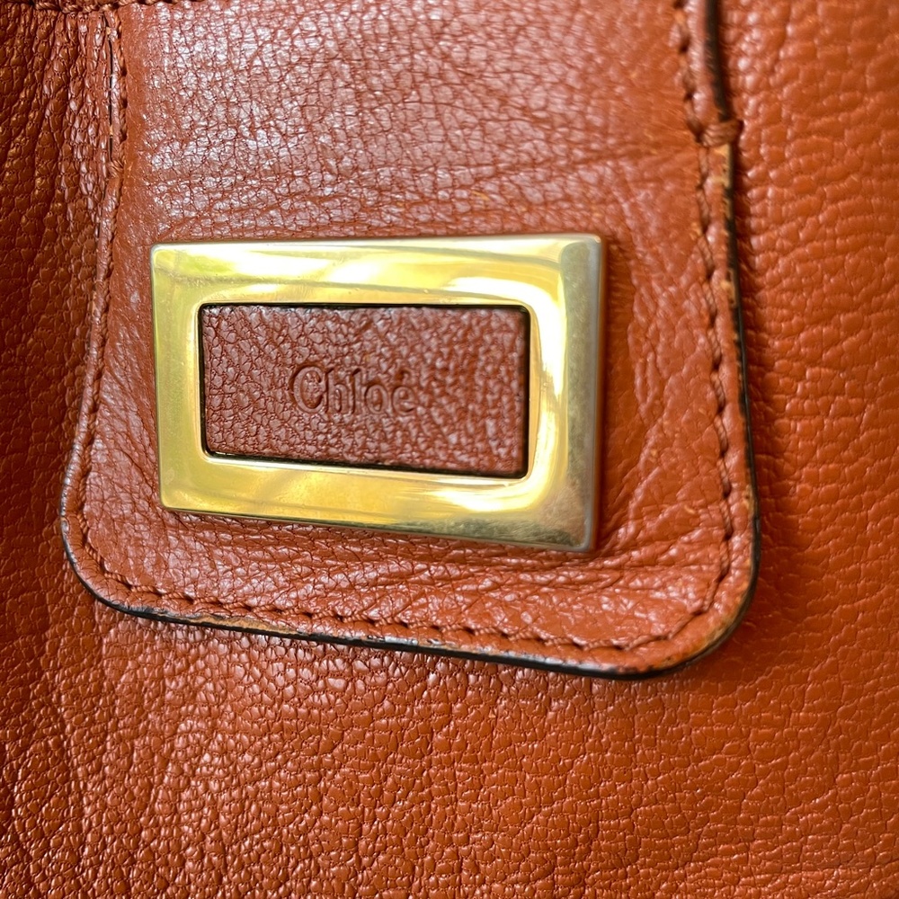 Chloe Brown Leather Shoulder Bag with Gold Hardware - Picture 7 of 14